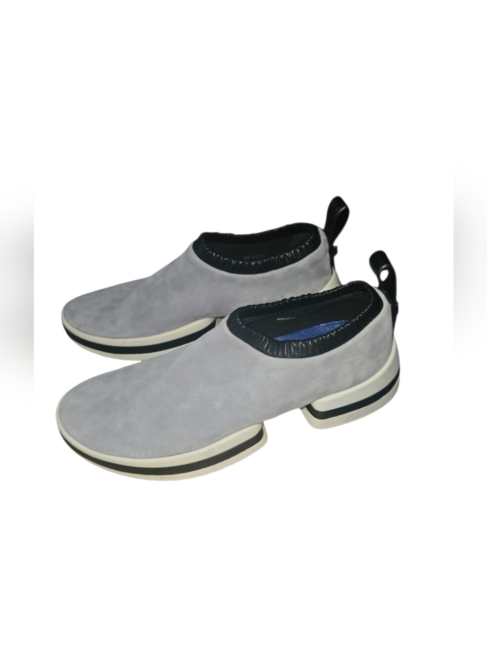 Stuart Weizman 612 Suede Sneakers
